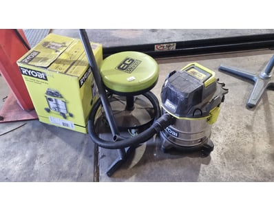 MOSTLY UNRESERVED 4x4 WORKSHOP BUSINESS CLOSURE... - Lot 262