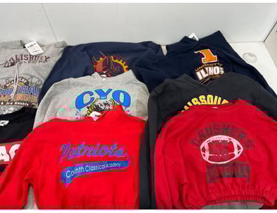 Entire Vintage Clothing Store Liquidation (ON11... - Lot 255