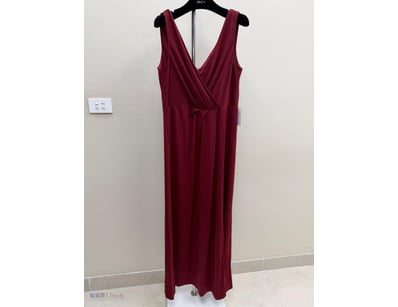 BURGUNDY WRAP DETAIL EVENING GOWN

Item Size: Heig...