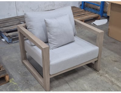 House & Homewares (A1004) - Lot 2789