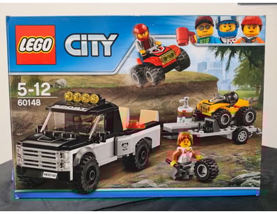 **UNRESERVED** LIFETIME COLLECTION OF LEGO PART... - Lot 864