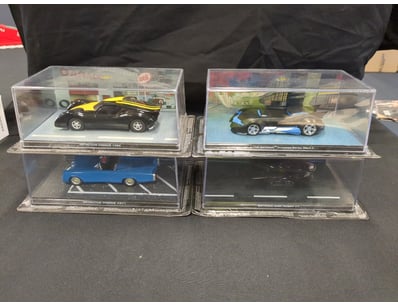 SET OF EAGLEMOSS BATMAN CARS

Item Size: Height:...
