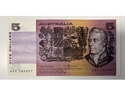 AUSTRALIAN FIVE DOLLAR NOTE, R206C (EF)

CV: $40...