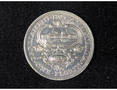 1927 AUSTRALIAN 8 PEARL PARLIAMENT HOUSE FLORIN
...