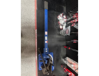 Distribution Business Equipment Liquidation (ON... - Lot 139