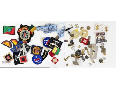 EXTENSIVE COLLECTION OF AUSTRALIAN MILITARY BADGES...