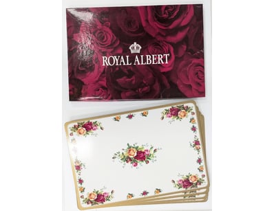 ROYAL ALBERT SET OF 4 DINNER MATS / NAPPERONS

I...