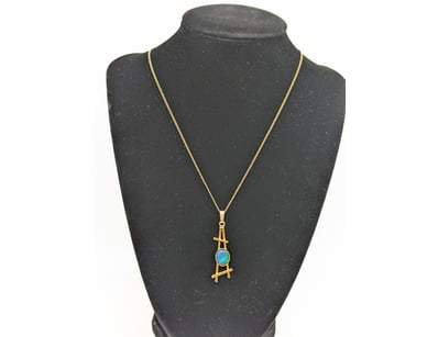 OPAL PENDANT NECKLACE

Chain Length Approx: 42Cm...