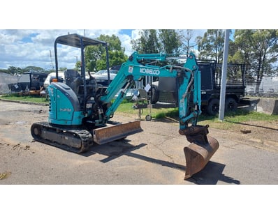 Caravan, Excavators, Trucks & More (ON11958) - Lot 6