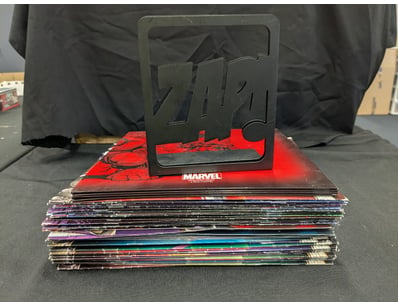 ASSORTED MARVEL/BATMAN  ITEMS

Collection Of Mar...