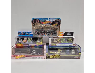 Curios & Collectables (A977) - Lot 8076