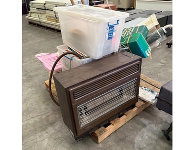 Sporting Gear, Home & Decor (WAA980) - Lot 117