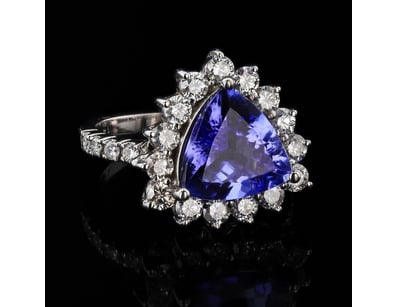 Iconic Elegance - High End Lux Jewellery - Lot 77