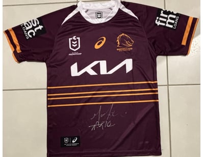 Prestigious Memorabilia (A980) - Lot 100