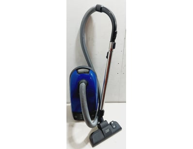 Vacuum Cleaner - Miele S381, 1800W with accessorie...