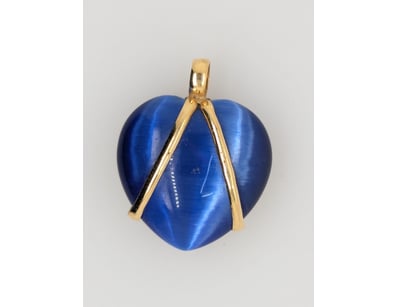 18CT YELLOW GOLD & GLASS PENDANT


583010+228
...