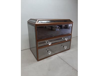 The Curio Collection (A979) - Lot 8065