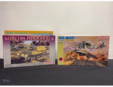 DRAGON MODEL KIT COLLECTION - MILITARY VEHICLES AN...
