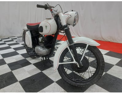 Classic, Muscle & Barn Finds - Lot 465