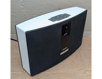 Home Entertainment, Audio & Computers (A984) - Lot 765