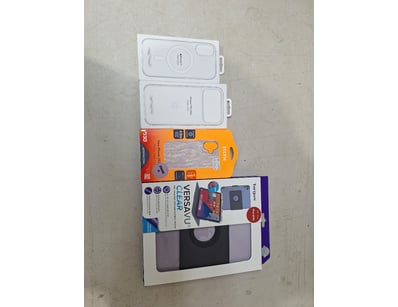1x  iPhone 17 Clear phone case, RRP $79, NEW facto...