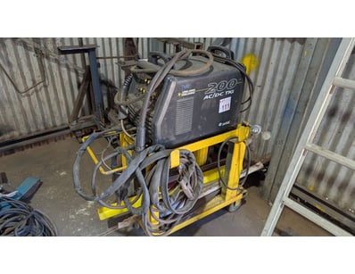 MOSTLY UNRESERVED Precast Site Closure (ON4378) - Lot 111