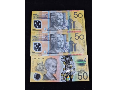 UNRESERVED Banknotes & Coins (A992) - Lot 1977