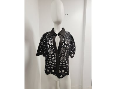 BLACK EYELET LACE BUTTON-FRONT JACKET WITH COLLAR ...