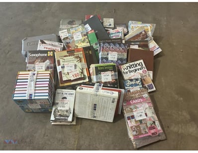 Miscellaneous book lot 

Approx. 80 books

Ins...