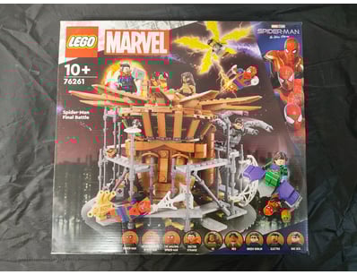 **UNRESERVED** COOKIE'S LIFETIME COLLECTION OF ... - Lot 546