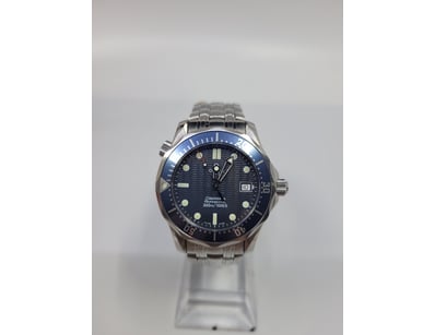 Luxury Watches (A1005) - Lot 2575