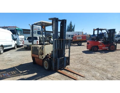 Nissan 25 Counterbalance Forklift (Non Runner)

...