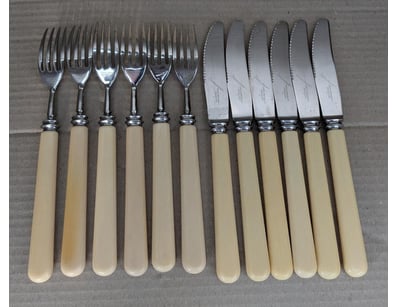 Antique, Vintage & Rugs (A1001) - Lot 3100