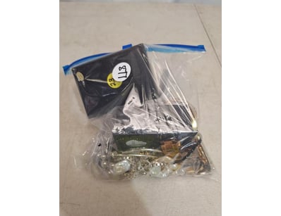 The Curio Collection (A985) - Lot 1027