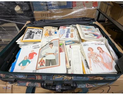 Assorted Sewing Patterns, Qty to box 

Sold as lot...