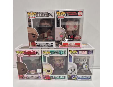 Curios & Collectables (A977) - Lot 8087