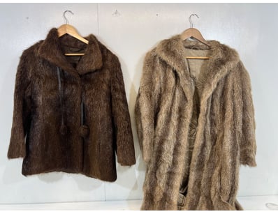 Entire Vintage Clothing Store Liquidation (ON11... - Lot 295