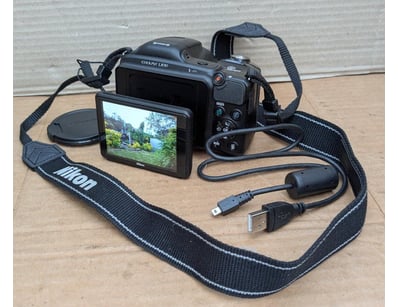 Gadgets, Music & Pastimes (A985) - Lot 274