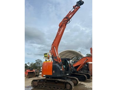 <b>2021 Hitachi ZX225USLC-5B Hydraulic Excavator -...