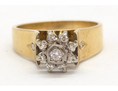 18K YELLOW GOLD AND PLATINUM DIAMOND RING

Ring Fe...