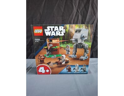 **UNRESERVED** LIFETIME COLLECTION OF LEGO PART... - Lot 246