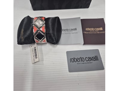 Designer Vault (A978) - Lot 600