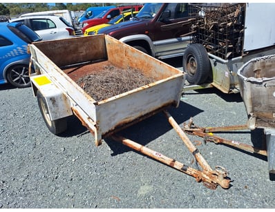 City of Gold Coast Abandoned Vehicles (ON4443) - Lot 74