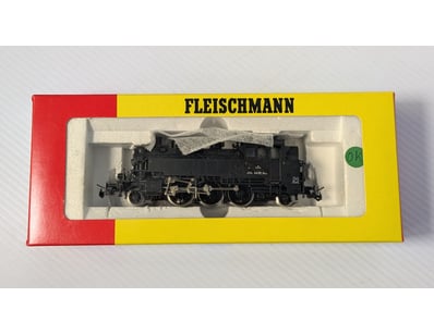 Model Car & Train Mania (A1000) - Lot 1045