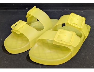 Designer Vault (A991) - Lot 403