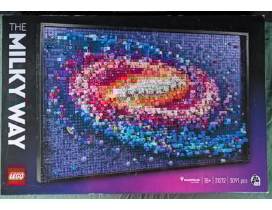 **UNRESERVED** LIFETIME COLLECTION OF LEGO PART... - Lot 263