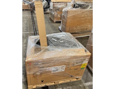 Pallet Of Car Parts Including 
MOULDING ASSY-RR B...