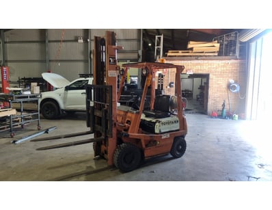 MOSTLY UNRESERVED 4x4 WORKSHOP BUSINESS CLOSURE L... - Lot 2