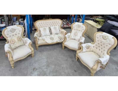 House & Homewares (A1006) - Lot 353