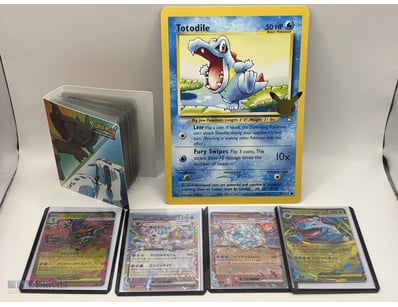 POKEMON CARD PORTFOLIO / BINDER COMPLETE + ULTRA R...